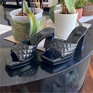 Like New Jeffrey Cambell Nana Black Crinkle Patent Mules